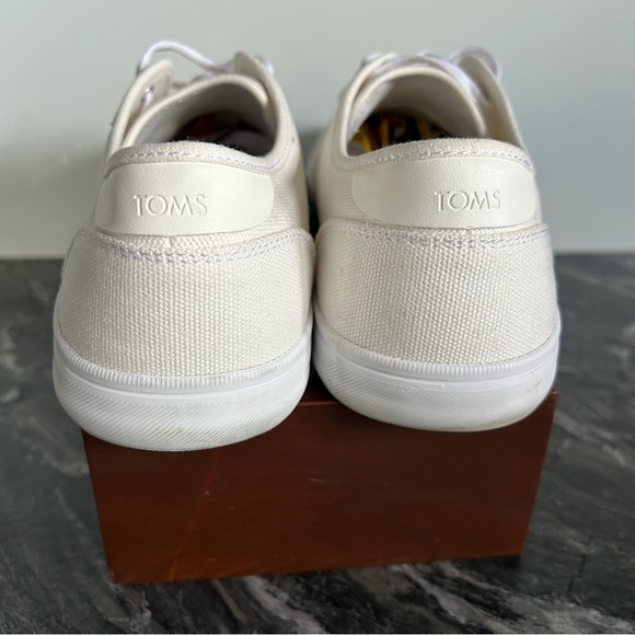 Carlo Lace-Up Sneaker - Picture 6 of 10